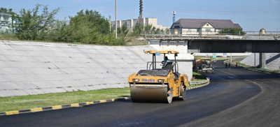 Семейде 10 жылға жуық жөндеу көрмеген негізгі айналма жолға асфальт төселіп жатыр