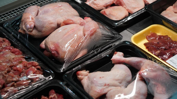 Куриные грудки, бедра и голени дорожают в Казахстане