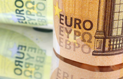 Ставка ФРС под угрозой: EUR/USD остаётся в диапазоне