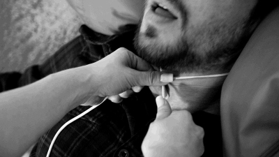 &laquo;Увидев голого мужчину, схватила шнур и задушила&raquo;: подробности убийства в гостинице Уральска