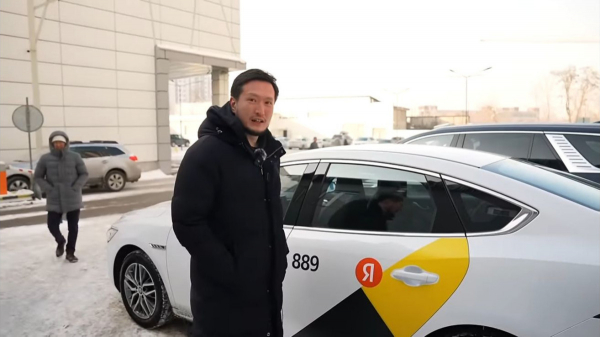Бейбит Алибеков поработал в такси на электромобиле