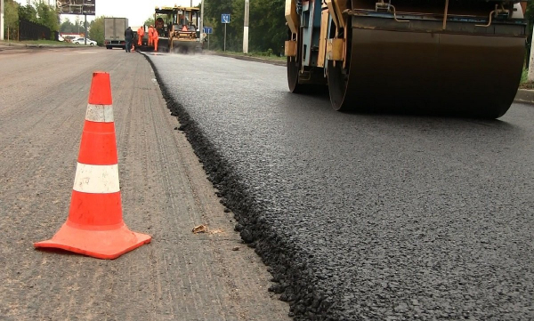 На двое суток ограничат движение по одной из главных улиц Алматы