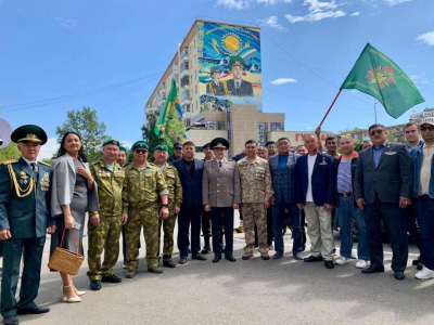 Ко Дню пограничника в Астане открыли новый мурал