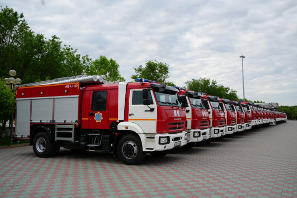 В Атырау обновили автопарк спасателей