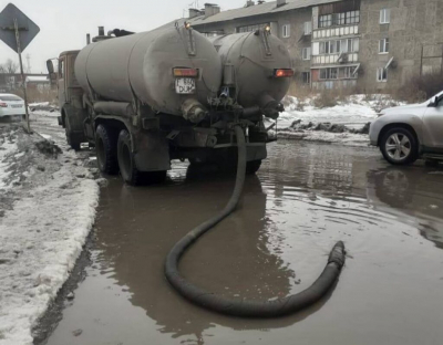 Жители Абайской области жалуются на подтопления улиц и дворов