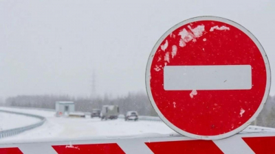 На каких трассах ограничили движение в Казахстане из-за непогоды