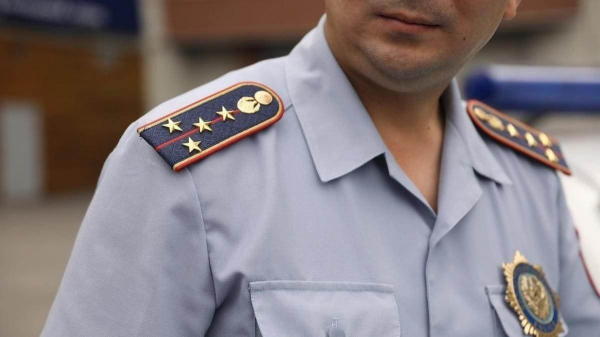 Избивали и пытали: шестерых полицейских судят в Туркестанской области