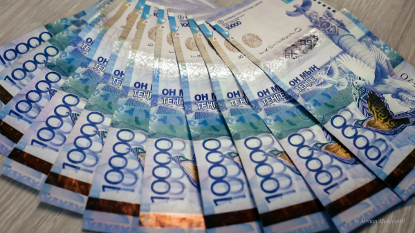 115 млн тенге выплатят охранникам, уволенным из школ Туркестанской области