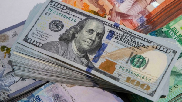 Курс доллара превысил 471 тенге на торгах 19 сентября