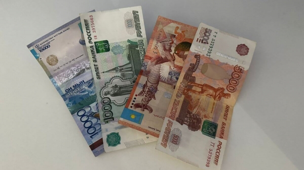 Казахстана нет в списке «дружественных и нейтральных стран» валютного рынка России