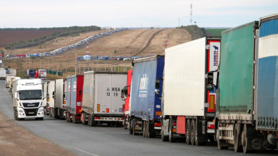 Странное решение соседней страны вызвал жуткий кризис на территории Казахстана