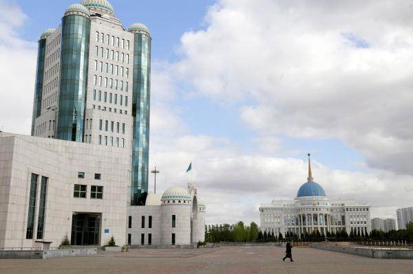 Депутаты Парламента Казахстана ушли на каникулы