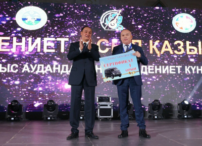 Кому - колёса, а кому - струны
