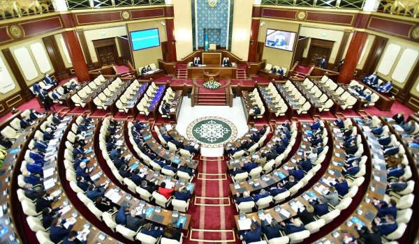Ерлан Кошанов созвал совместное заседание палат Парламента