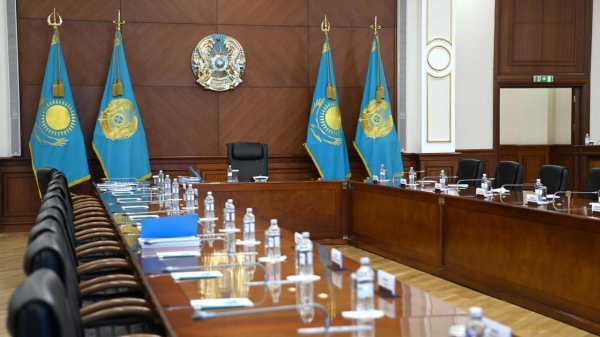 "Представитель эпохи независимости": что эксперты говорят о новом премьере Казахстана