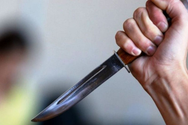 ​Бытовой конфликт в посёлке Геолог закончился поножовщиной