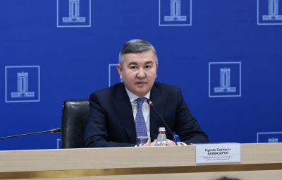 Курс тенге ослабевает: названы основные причины